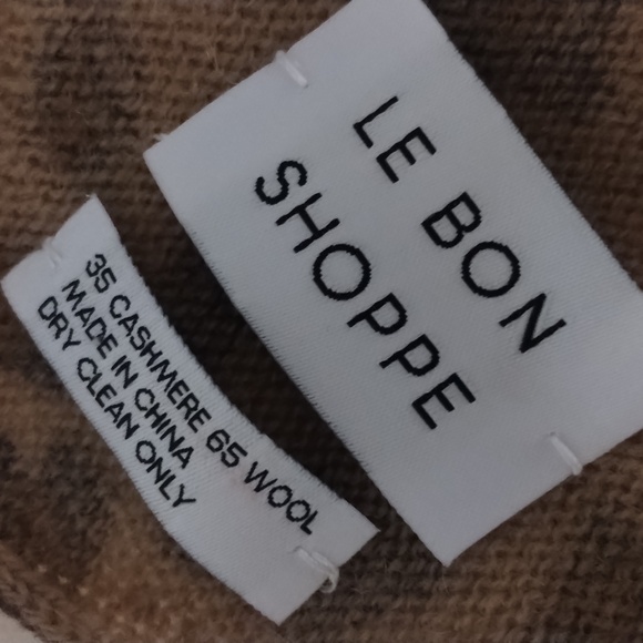 Le Bon Shoppe Cashmere Bandana Leopard Print Scarf - Picture 4 of 8